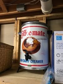 VINTAGE PARTY SIZE COFFEE-MATE URN BREWER