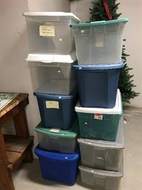 PLASTIC CONTAINERS BINS