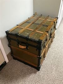 VINTAGE TRUNK