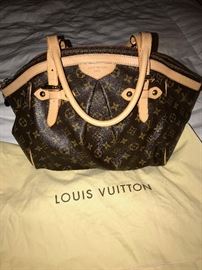 LIKE NEW AUTHENTIC LOUIS VUITTON TIVOLI GM HANDBAG