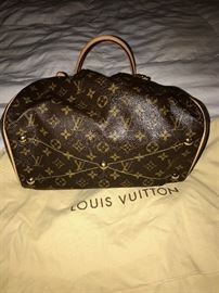 LIKE NEW AUTHENTIC LOUIS VUITTON TIVOLI GM HANDBAG