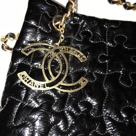 AUTHENTIC CHANEL BLACK CRACKLE PATENT LEATHER PUZZLE TOTE