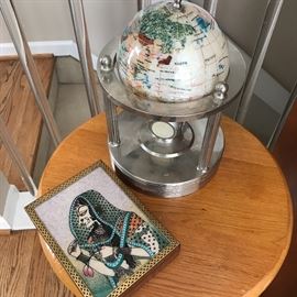 WORLD GLOBE- MOTHER OF PEARL GEMSTONE GLOBE WITH CLOCK 