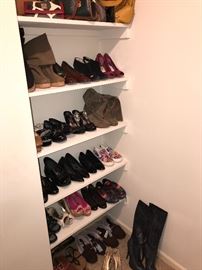 WOMENS SHOES SIZE 7-9