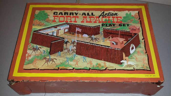 Vintage Fort Appache Play Set 