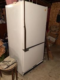 Freezer clean and ready to go. Great for extra freezer storage in the garage 