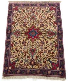Fine Persian Ivory Heriz Carpet 