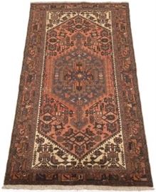 Fine Persian Zanjan Carpet 