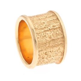 Heavy Gold Nugget Style Designers Band 