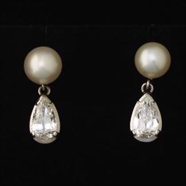 Ladies Art Deco Pair of Diamond and Pearl Earrings 