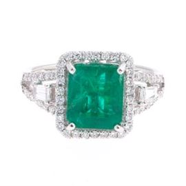Ladies Emerald and Diamond Ring, AIG Report 
