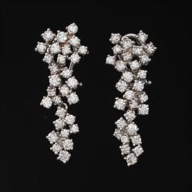 Ladies Gold and Diamond Pair of Cluster Earrings 