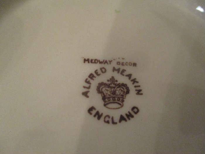  Alfred meakin trademark on bottom of dishes