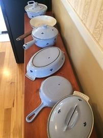 6 pieces of very heavy Dru enamel cookware Made in Holland
