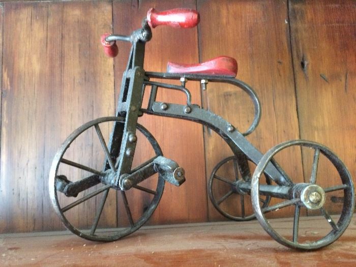 Metal tricycle/toy/decorator items