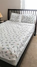 Guest bedroom, queen-size sleigh bed