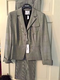 Akris two piece pant suit.  NWT.  Size 6