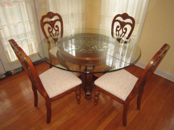 Round kitchen table with 4 chairs