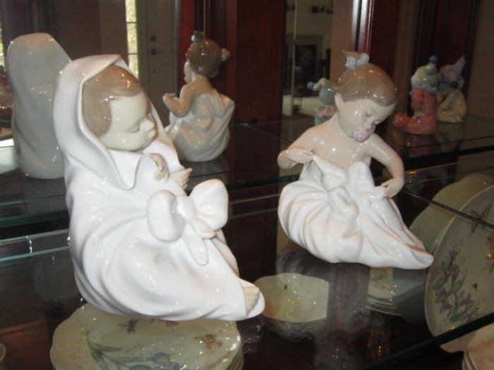 NAO Lladro Blanky figurines