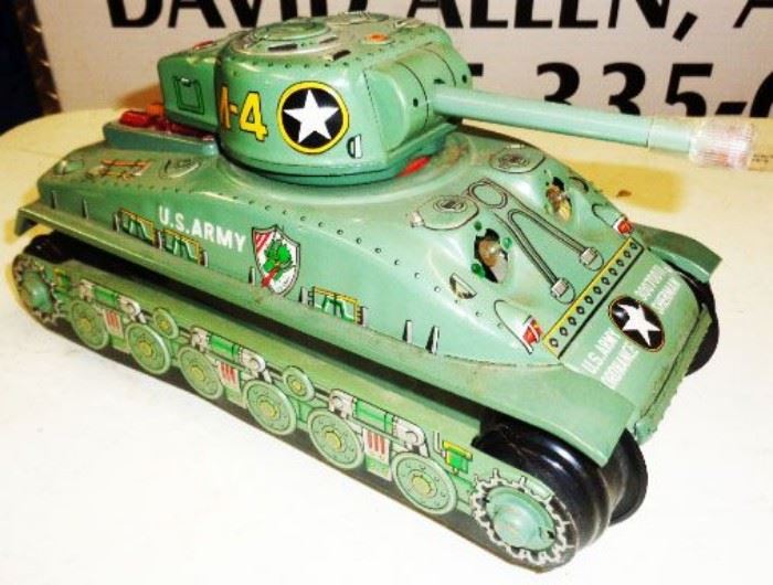 Vintage Taiyo (Japan) Tin Military Tank