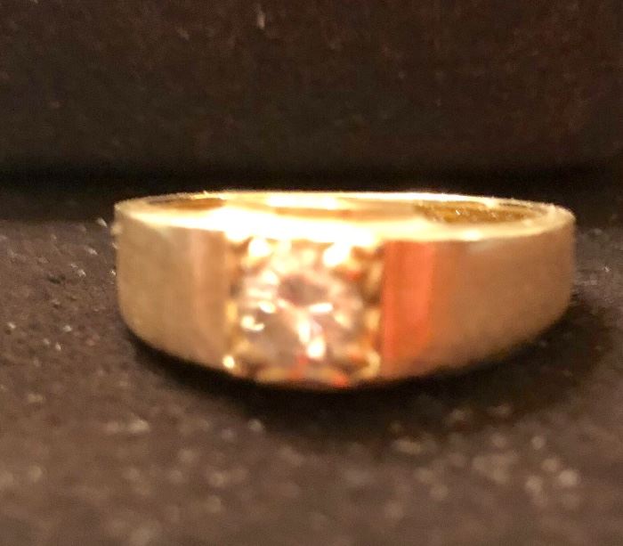 Vintage 14K Heavy Man’s Ring with beautiful Quality Round Brilliant Cut Solitaire Diamond. Half carat diamond solitaire.