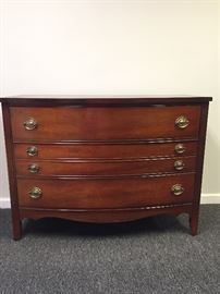 Mahogony Dixie Bow Front Dresser.