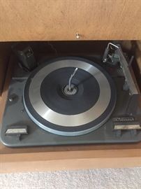 Turntable for the stereo cabinet