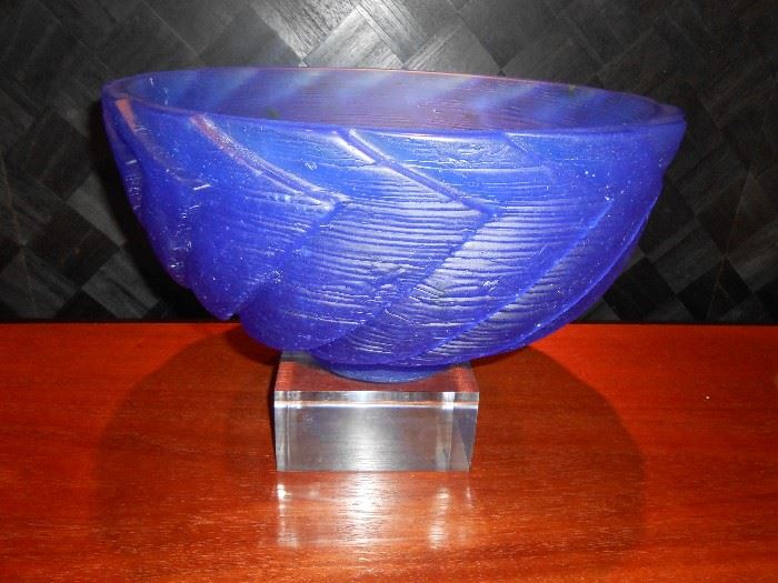 Anne Robinson 1994
‘Blue Generation Bowl’
16” diameter, Excellent Condition