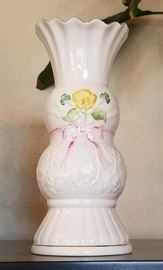 Beautiful BELEEK McBIRNEY Vase