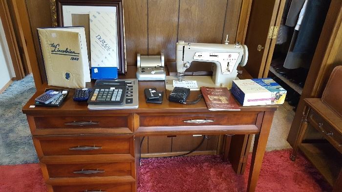 Singer Sewing Machine & Sewing Cabinet