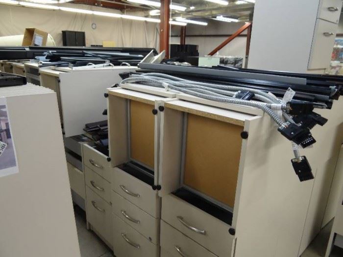 Large Lot Of Office Workstations (Lot Of 45)