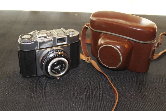 Vintage Zeiss Ikon Cortina Camera