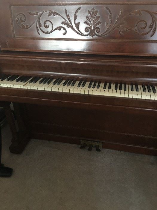 1901 Smith and Barnes upright piano (Excellent Condition)