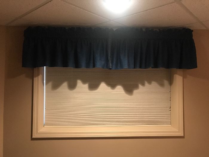 Blinds, windows and curtains