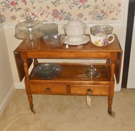 Drop leaf server with casters