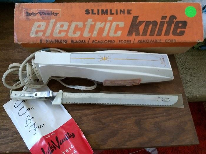 Nice vintage Lady Vanity electric knife.  Working condition, lightly used. $10