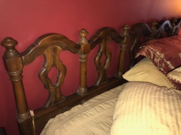 Picture of King Headboard up close