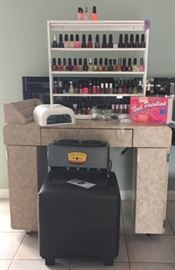 Nail Table