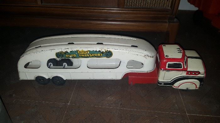 Tin Car Transporter