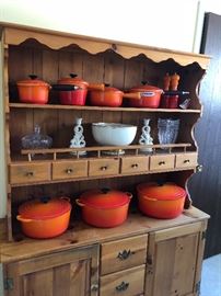 Le Creuset pot set Like New some with tags