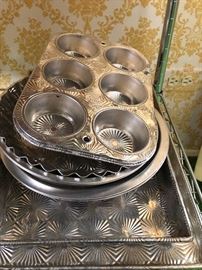 Vintage Ecko oven ware