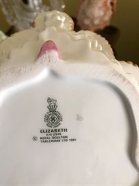 Royal Doulton figure Elizabeth HN 2946