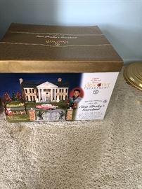 The Whitehouse Dept 56