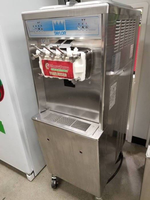 2011 Taylor 794-33 2 flavor with twist ice cream/y ...