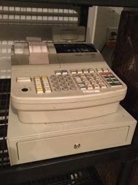 Royal 487 NX cash register