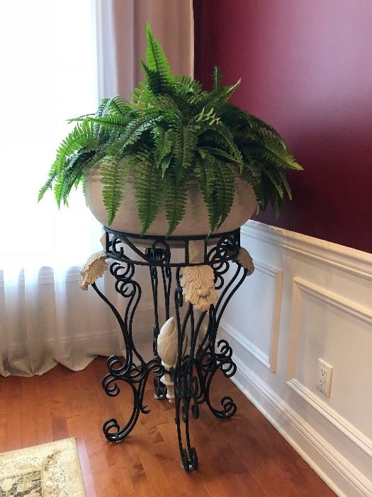 Plant stand with holding concrete planter