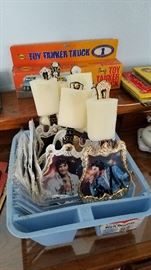 Guitar shapes Elvis plates never out of their boxes