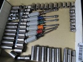 Lot of Sockets