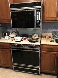Vintage Double Oven for Sale. 