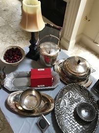Assorted silver plate pieces